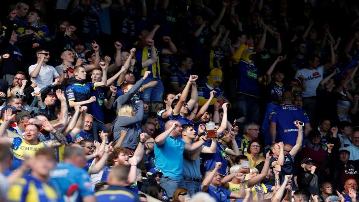 Warrington Wolves supporters